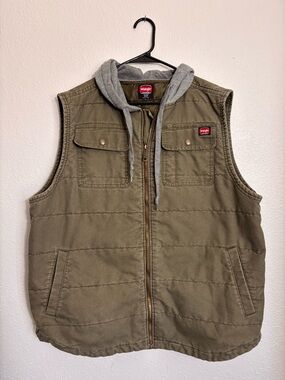 Wrangler Olive Quilted Hooded Work Vest with Gray Hood